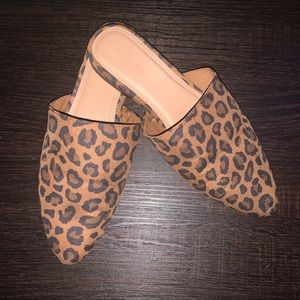 Faux-Suede Animal Print Pointy-Toe Mule Flats For Women Size 8